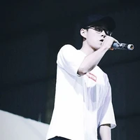 Tạ Nhật Minh