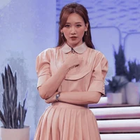 Hari (mẹ Tuấn)