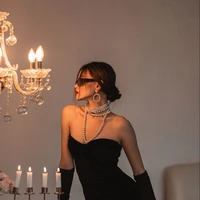 Lăng Uyển Nhi ( dì n9 )