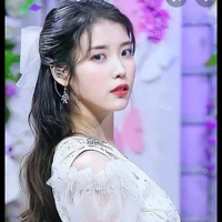Iu( chị của n9)