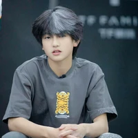 mục chỉ thừa " hắn "