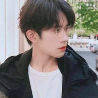 dịch dương thiên tỉ " hắn "