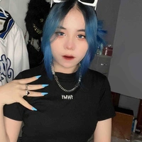 Simmy(em gái Sam)