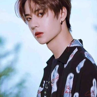 Vương Nhất Bác 