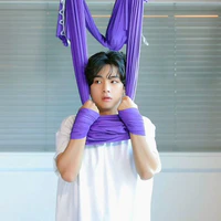 Kim Taehyung ( bác sĩ riêng của cô )