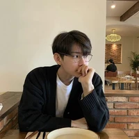 Nguyễn Hoàng Nam.