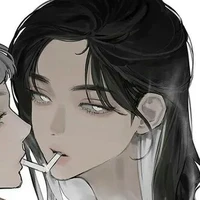 Hine Arazin-33 tuổi