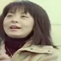 mẹ của cô bé