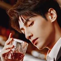 Hoàng Hồ Ma Kết (Capri)