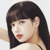 Lalisa Manobal ( Cô )