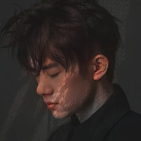 Dịch Dương Thiên Tỉ