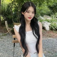 Trần Thị Khả Ái_em gái nam 9
