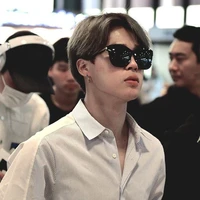 Park Jimin - Ông (Ba của Cô)