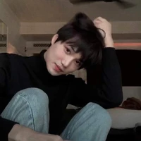 Kai ( Đàn em giỏi nhất của cô )