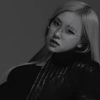 Park Chaeyoung [ Cô ]