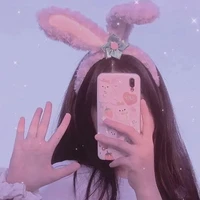 nguyễn bích( trong đám hotgirl)