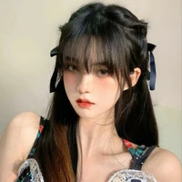 Huyền Trân._.