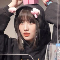 Hirai Momo