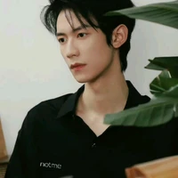 Vương Nhất Quân/ bạn thân hk