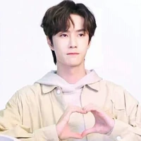Vương Nhất Bác(NB)