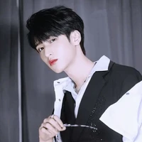 hạo tường [ anh ]
