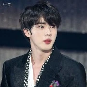 Seok Jin (mẹ của minie)