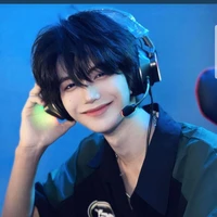 Triệu Tuấn Anh_em trai nữ9