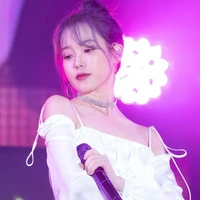 IU