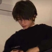 Lưu Tuấn Khang ( anh họ con dì )