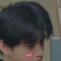 Trần Hoàng Tuấn ( bạn thân cô )