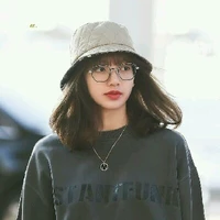 Lalisa Manobal [ Lili - cô ]