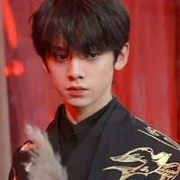 T.Hàng