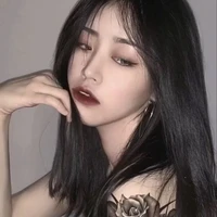 Nhất Ngân Vy (Vy tỷ)