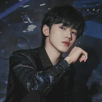 Tống Á Hiên ( anh )