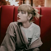 Lalisa manobal(cô)