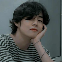 Kim Taehyung ( TaeTae- Anh trai Cô )