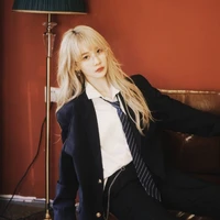 Trần Kha [cô]