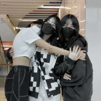 3 cô