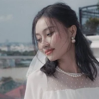 THÙY TRINH