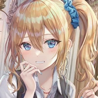 Lily (😏)