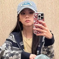 Kim Jisoo ( Cô )