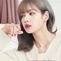 Lalisa Manobal ( cô )