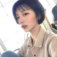 Lê Thùy Anh(chị em cùng cha khác mẹ nu9)