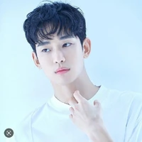 Kim Soo Hyun