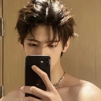 Phạm Thiên Quân_anh cả của nu9