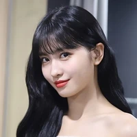 Hirai Momo