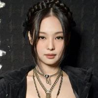 Jennie Kim [ em ]
