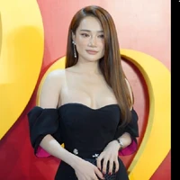 phương ( mẹ ngọc )