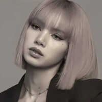 Lalisa Manoban (Cô)