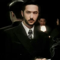 Quý Dật Thần (Ba của QHK, QHT)